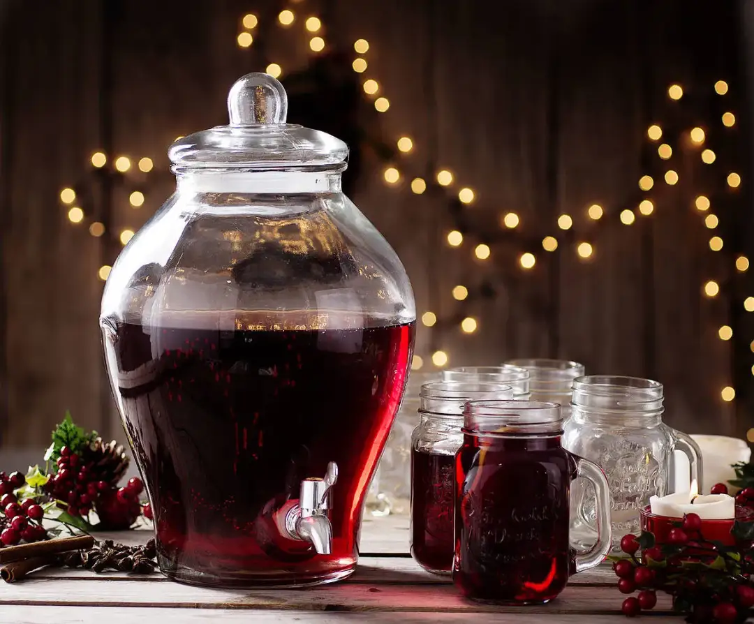 W czym podać grzańca? Sprawdź najlepsze naczynia do serwowania