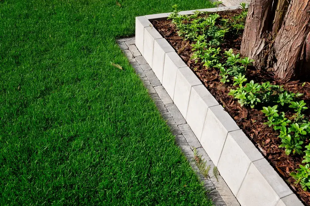 Jaki beton do palisady? Wybierz najlepszy materiał na trwałość i odporność