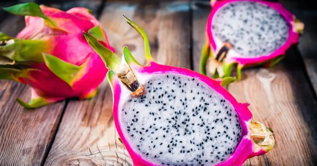 Biały owoc z Meksyku: wszystko co musisz wiedzieć o smoczym owocu