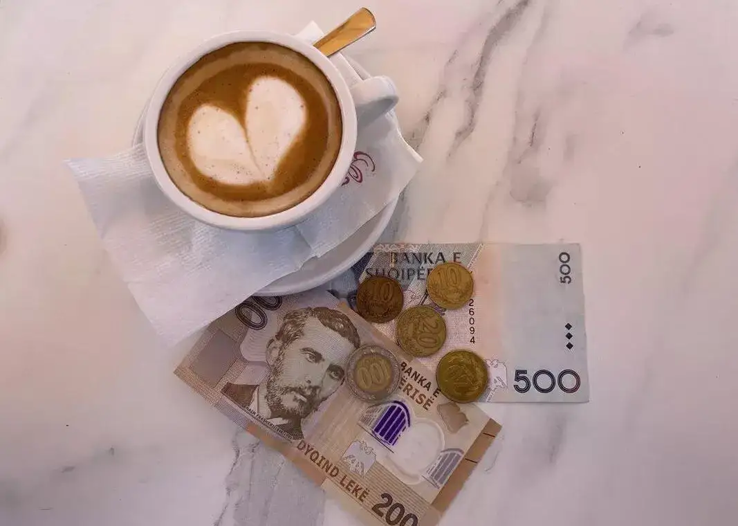 Jaka waluta do Albanii: Przewodnik dla podróżujących Jaka waluta do Albanii: Przewodnik dla podróżujących
