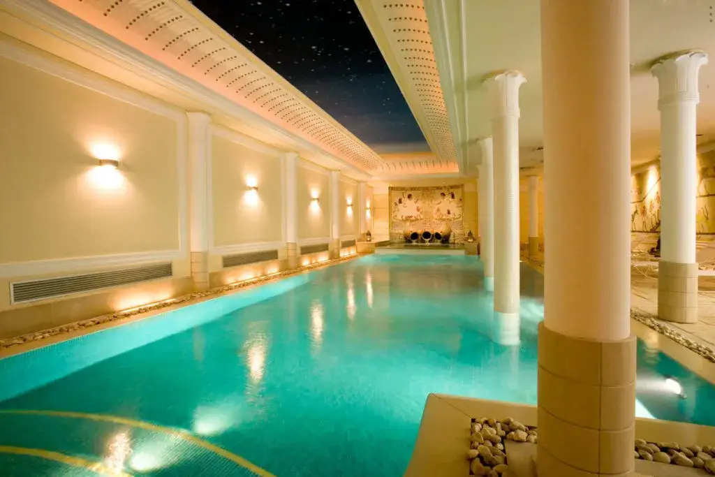 Hotel Victoria Torino: Lusso, Spa Esclusiva e Charme nel Cuore