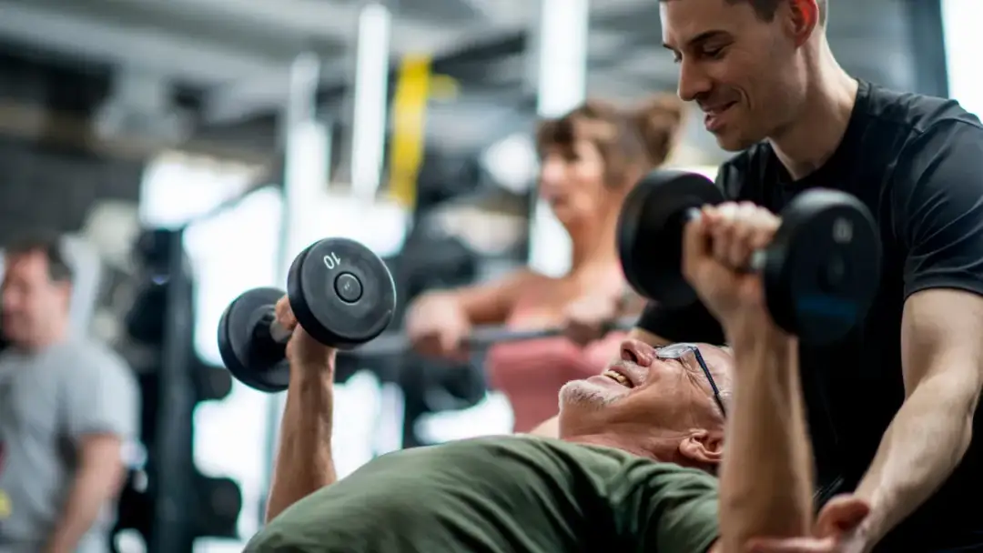 Ile kosztuje trening z trenerem personalnym? Poznaj ceny i oszczędności