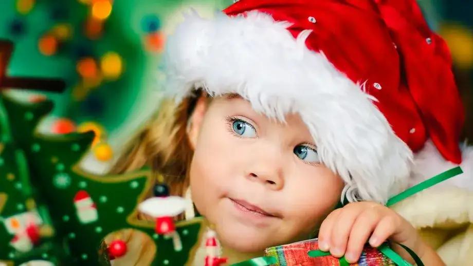 Kiedy wkładać prezenty do buta? Poznaj tradycję Mikołajek