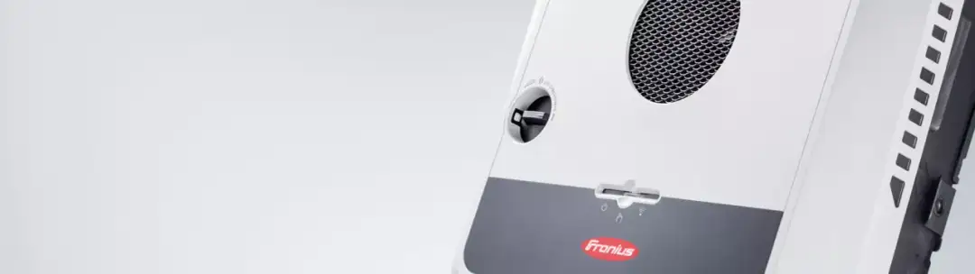 Fronius Primo 4.0-1: Co oznacza jedna świecąca dioda? Rozwiązania