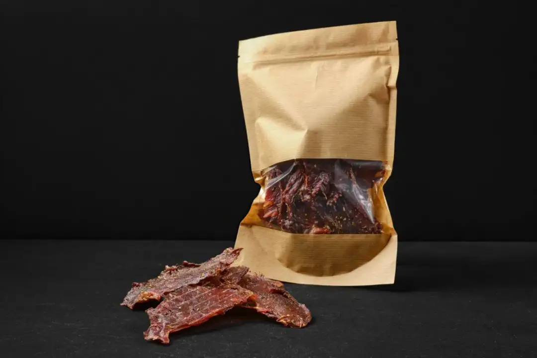 Żwacze dla psa: korzyści, ryzyka i bezpieczne podawanie