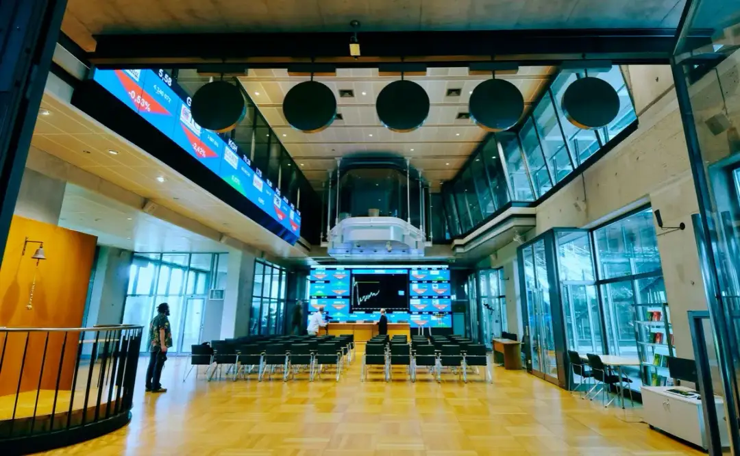 Jakie firmy sprzedał PiS? Zaskakujące fakty o prywatyzacji w Polsce