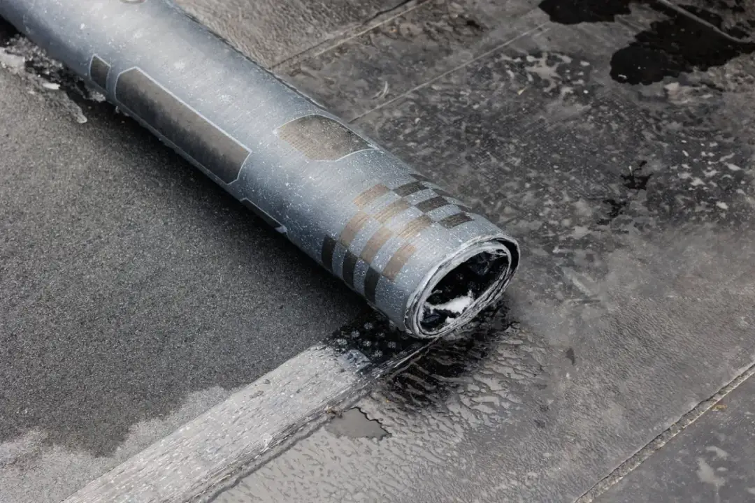 Jak kłaść papę na dach - uniknij najczęstszych błędów i problemów Jak kłaść papę na dach - uniknij najczęstszych błędów i problemów