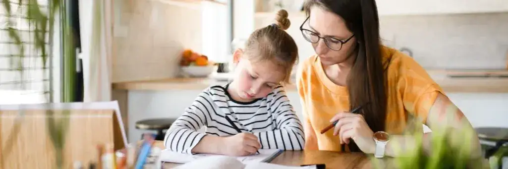 Platforma edukacyjna: Czym jest? Jak działa? Poznaj zalety i wady