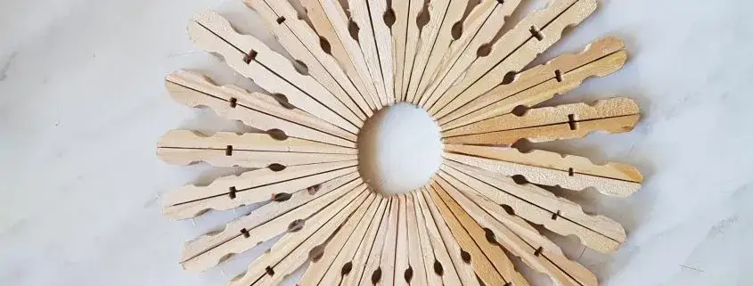 Jak samodzielnie zrobić rzeźby z materiałów recyklingowych - proste DIY i inspiracje