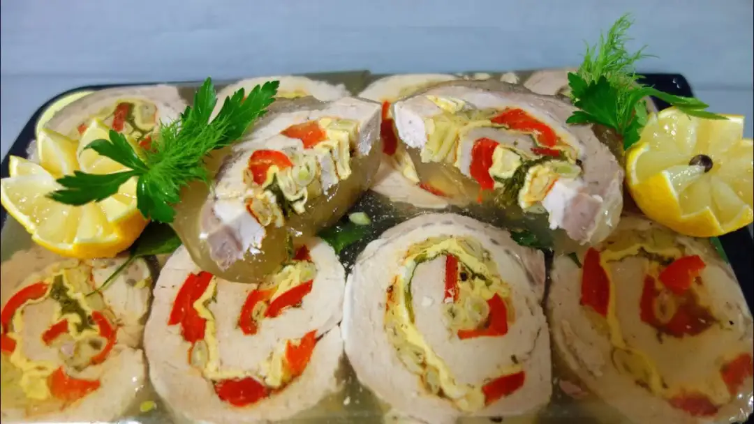 Jak przygotować schab z chrzanem w galarecie na udane przyjęcie?