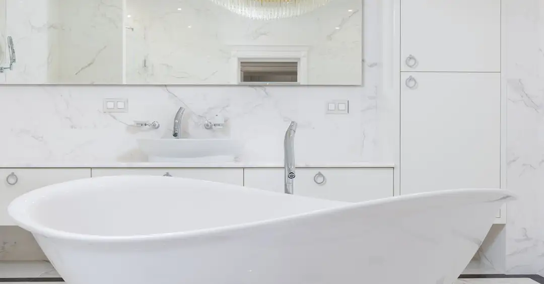  Ile kosztuje wykończenie łazienki w 2023? Sprawdź koszty robocizny i materiałów