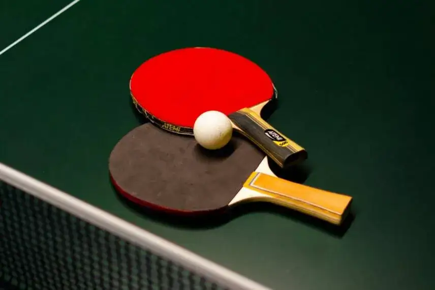 Czy ping pong i tenis stołowy to to samo? Odkryj zaskakujące różnice