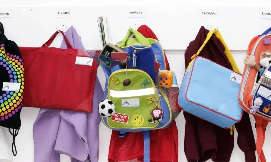Jak skutecznie oznaczyć ubrania do przedszkola bez stresu i pomyłek
