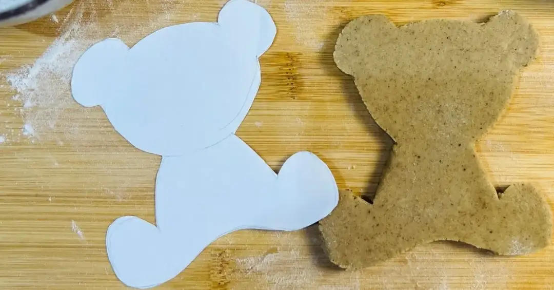 Jak zrobić foremki do ciastek – proste sposoby na własne kształty