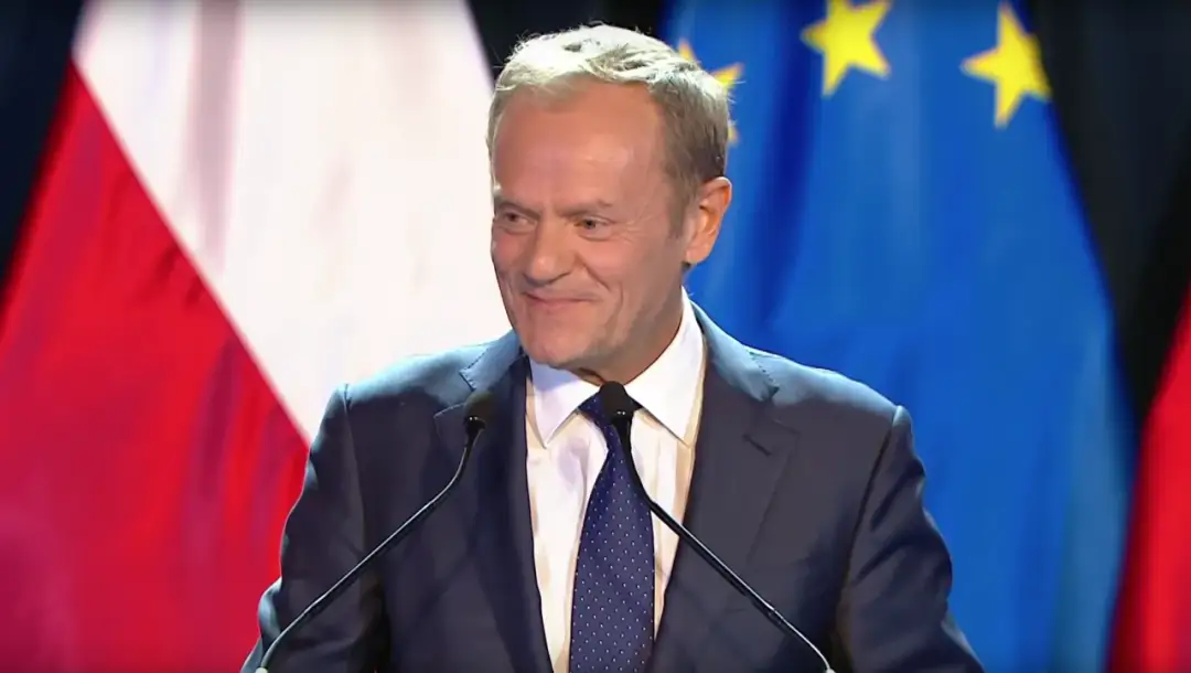 Donald Tusk w UE: Zarobki Przewodniczącego Rady, nie europosła
