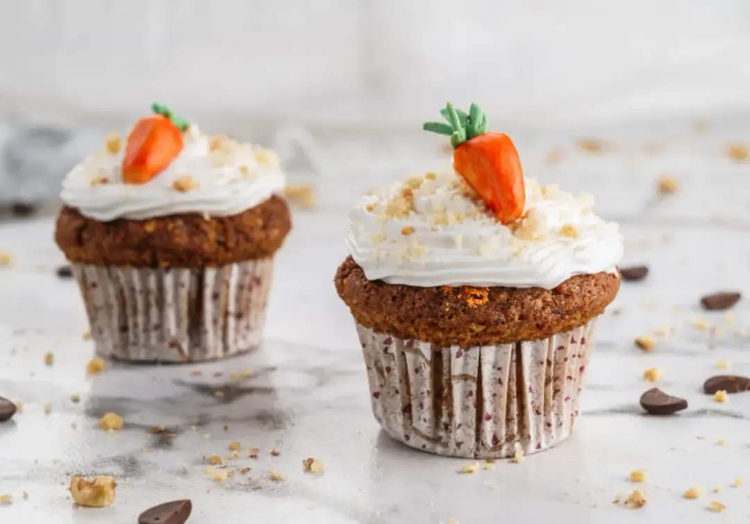 Dietetyczne muffinki marchewkowo-bananowe - przepis na fit smakołyk