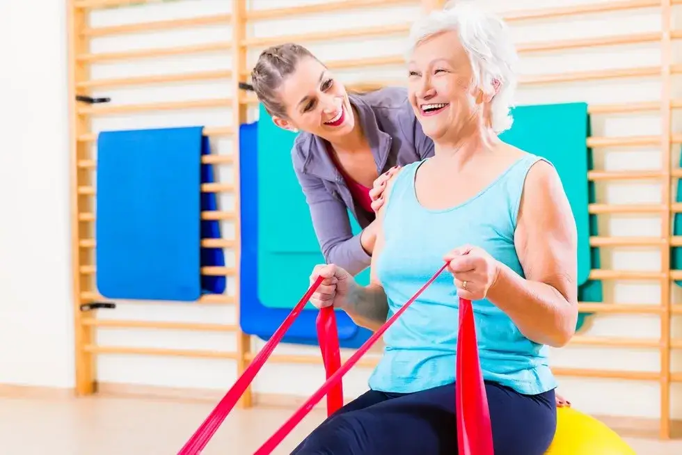 Gdzie NFZ wysyła do sanatorium na kręgosłup? Sprawdź najlepsze miejsca