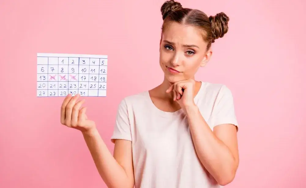 Kiedy zaczyna się miesiączka? Poznaj wiek i co warto wiedzieć