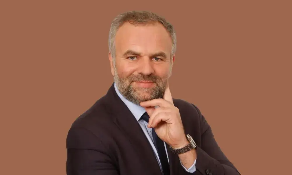 Artur Kozieja wiek - ile lat ma i jakie ma doświadczenie zawodowe? Artur Kozieja wiek - ile lat ma i jakie ma doświadczenie zawodowe?