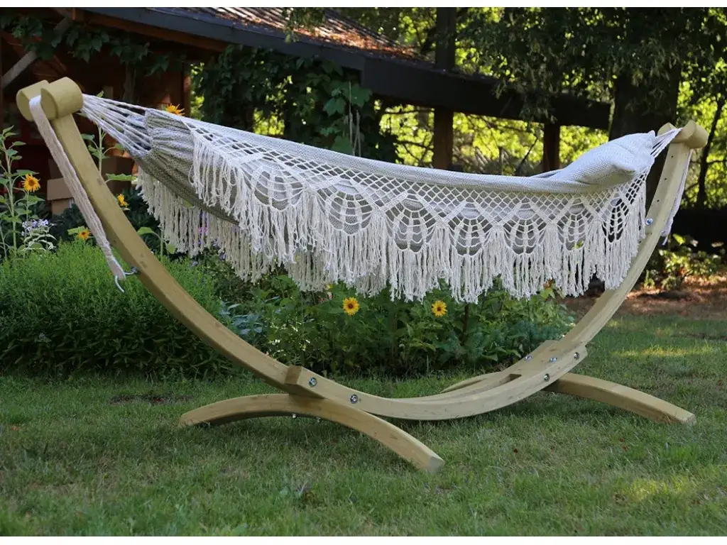 Bezpieczny hamak w ogrodzie: mistrzowski poradnik wieszania bez wpadek