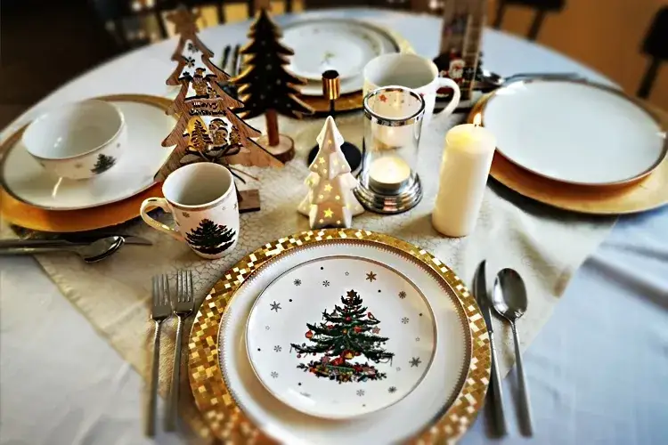 Jak ułożyć zastawę na stole, aby zachwycić swoich gości