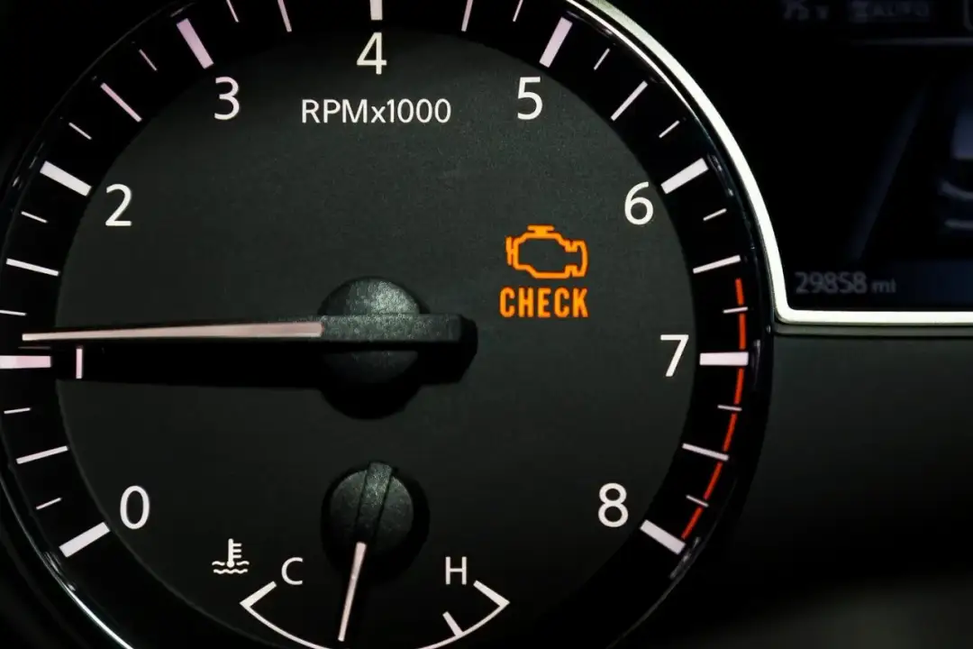 Mechanizm sterujący pracą silnika - Jak działa mózg auta i awarie?