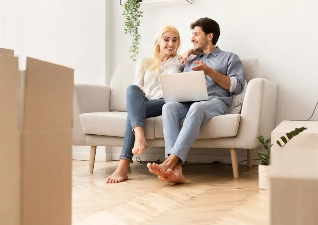 Meble w Polsce: Jak kupić mądrze? Sklepy, online, okazje