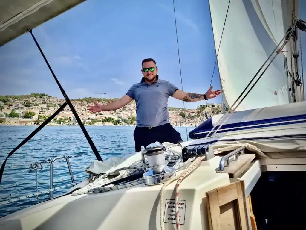 Co zabrać na rejs po Morzu Śródziemnym, aby uniknąć nieprzyjemności?