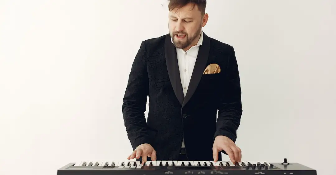 Synteza mowy w muzyce - najważniejsi twórcy i przełomowe albumy