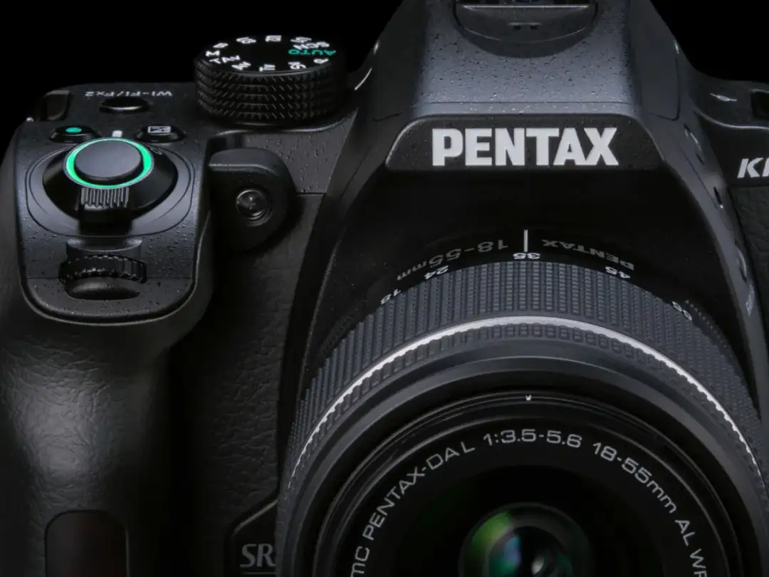 Pentax K-m: Czy warto kupić tę lustrzankę w 2026?