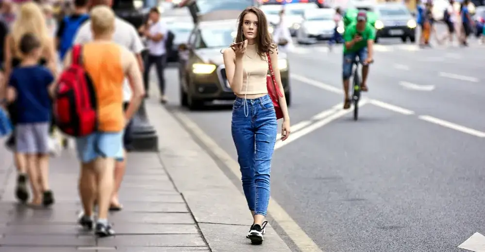 Joggery damskie w eleganckim wydaniu: jak je stylizować?