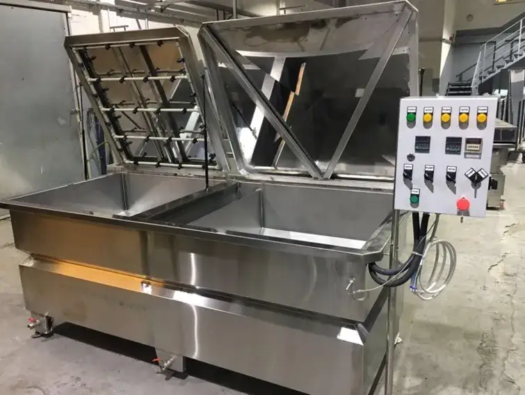 Co potrzebne do hydrografiki? Niezbędne materiały i narzędzia