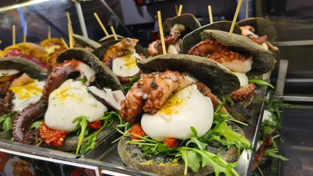 Gdzie zjeść w Bari? Odkryj najlepsze lokale i specjały kuchni