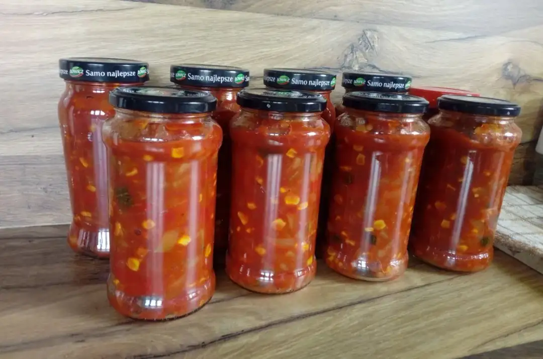 Sos do spaghetti z cukinią do słoików – idealny przepis na zimę