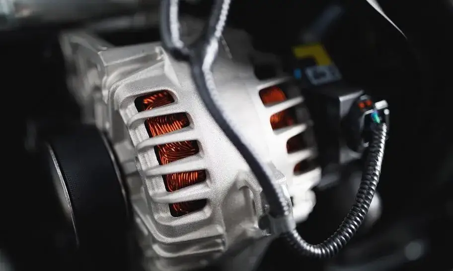 Szczotki w alternatorze - wszystko co musisz wiedzieć o ich działaniu