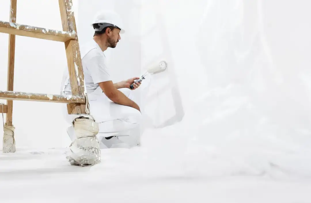 Jaką gładź do aplikacji wałkiem wybrać, by uniknąć błędów?