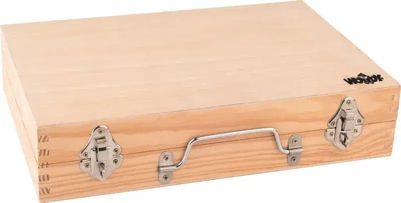 Czy drewniana walizka barbera to tylko modny, ale praktyczny gadżet?