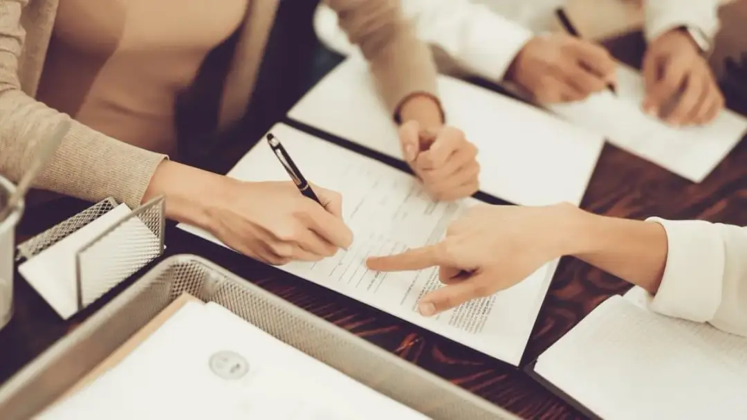 Gdzie znaleźć numer aktu notarialnego? Kluczowe informacje i wskazówki