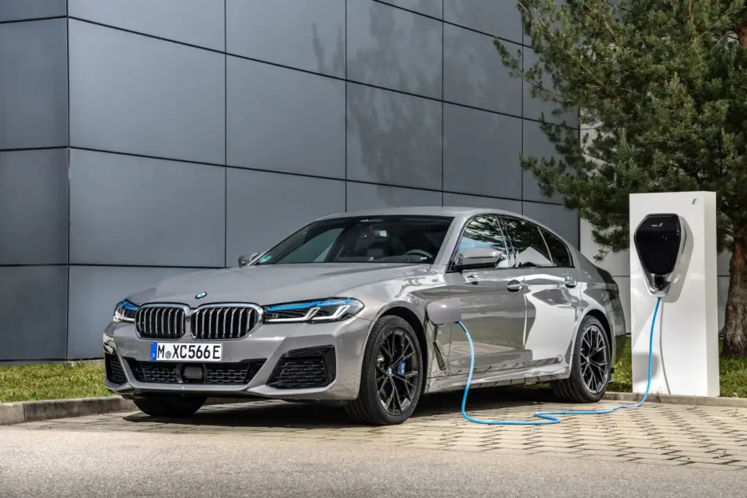 BMW 5: Co nowego w modelu 2023? Przegląd najnowszych zmian