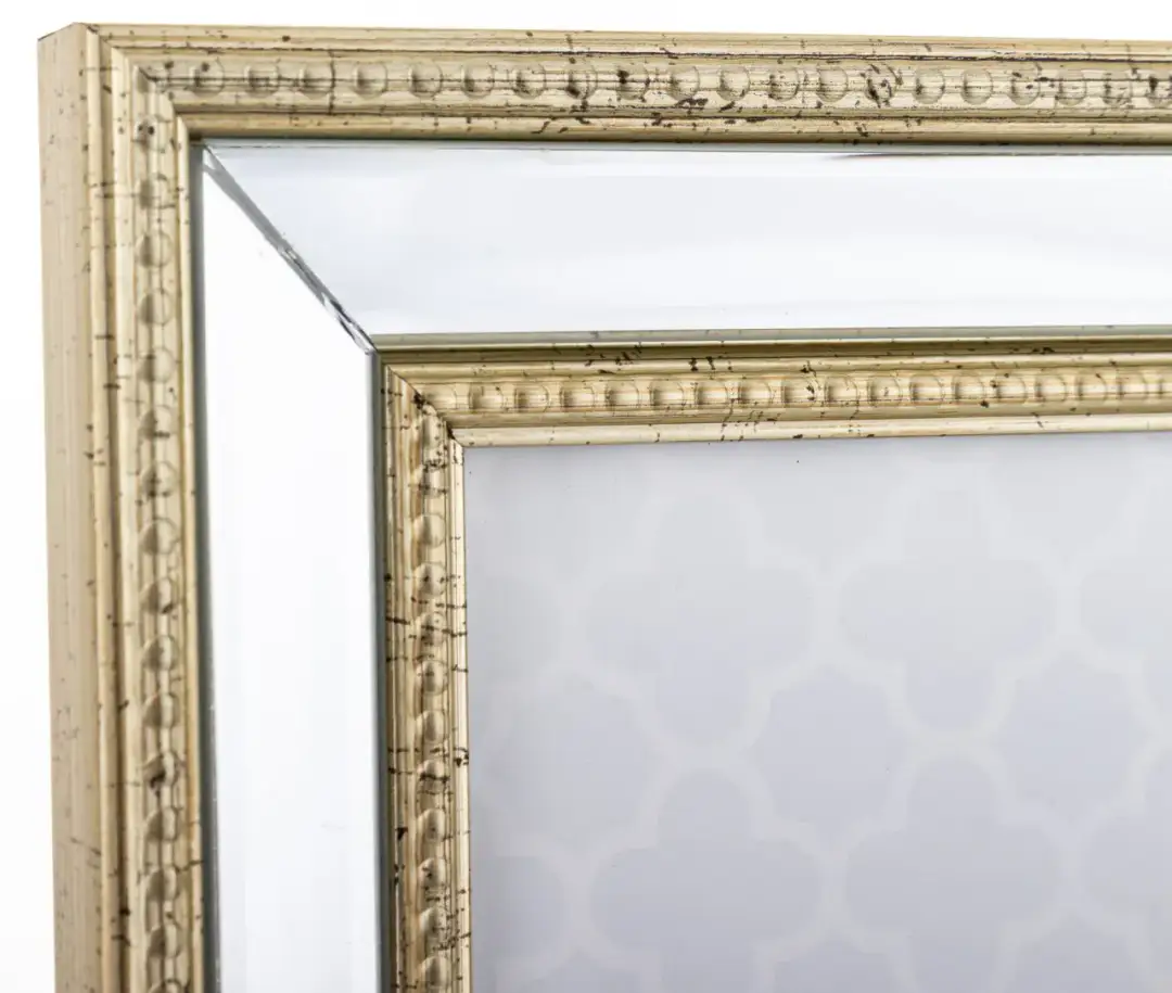  Świetne i stylowe ramki do zdjęć glamour na każdą ścianę