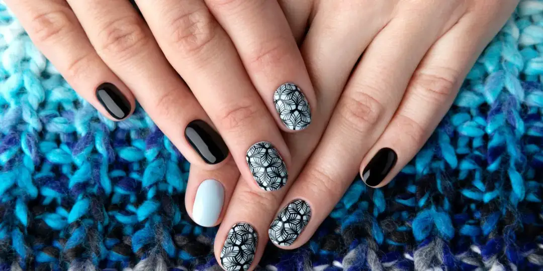 Czarne paznokcie - Klasyczny wybór, który nigdy nie wychodzi z mody