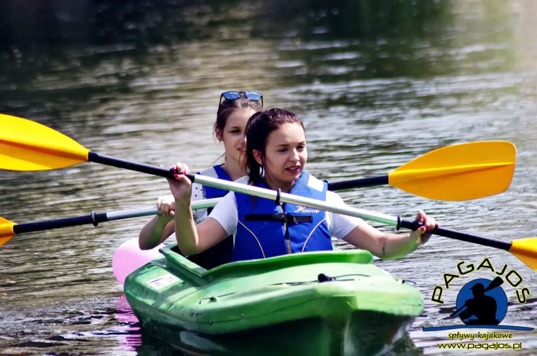 Czy można pływać kajakiem po Wiśle? Przepisy i bezpieczeństwo na wodzie