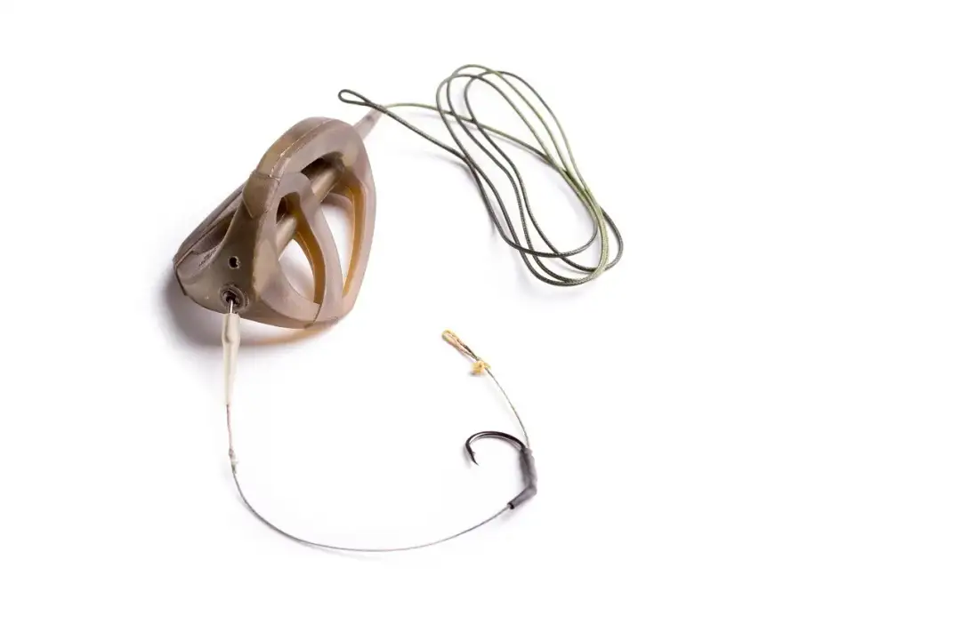 Haczyk na węgorza: Jaki wybrać? Rozmiar, kształt i porady eksperta