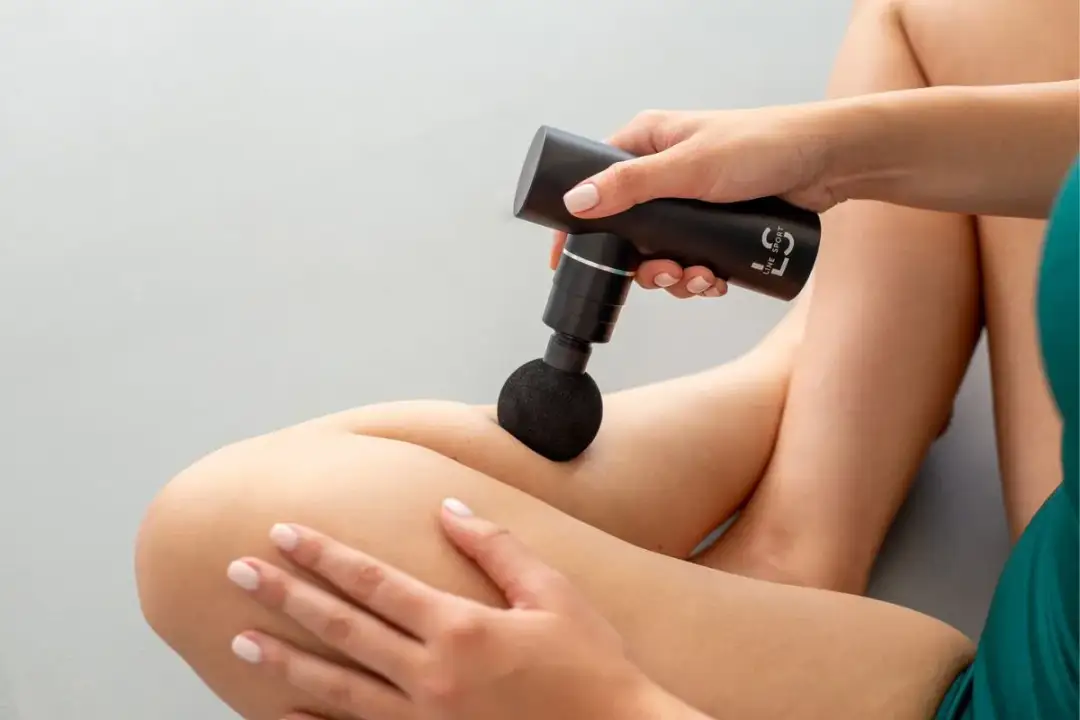 Pistolet do masażu na cellulit: Czy to Twój sposób na gładką skórę?