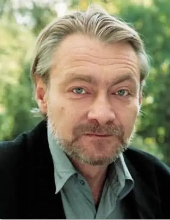 Jacek Rozenek: Fascynująca biografia i najważniejsze role aktora