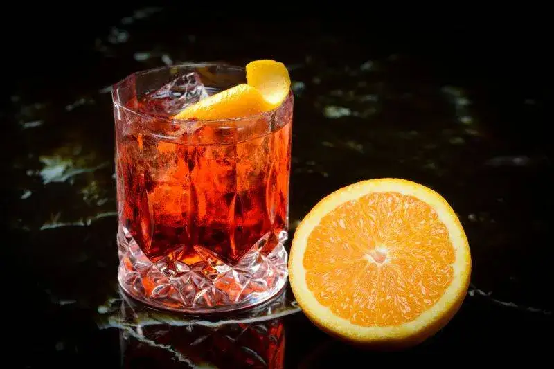  Aperol - 4 pomysły na drinki z tym włoskim aperitifem