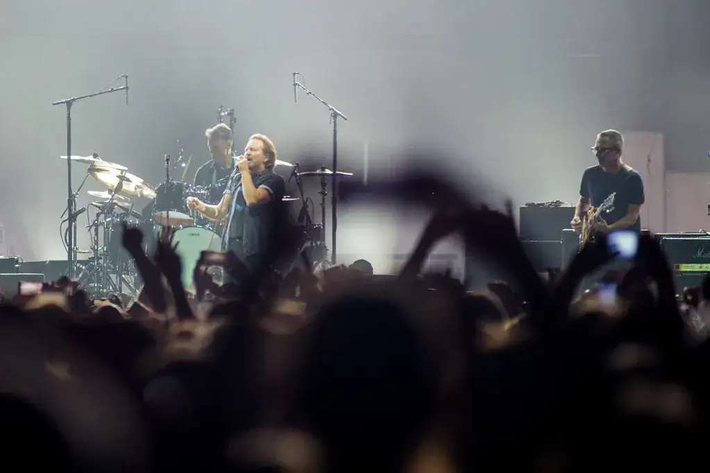 Pearl Jam – Jak wygląda relacja z koncertu w Krakowie? Co warto wiedzieć?