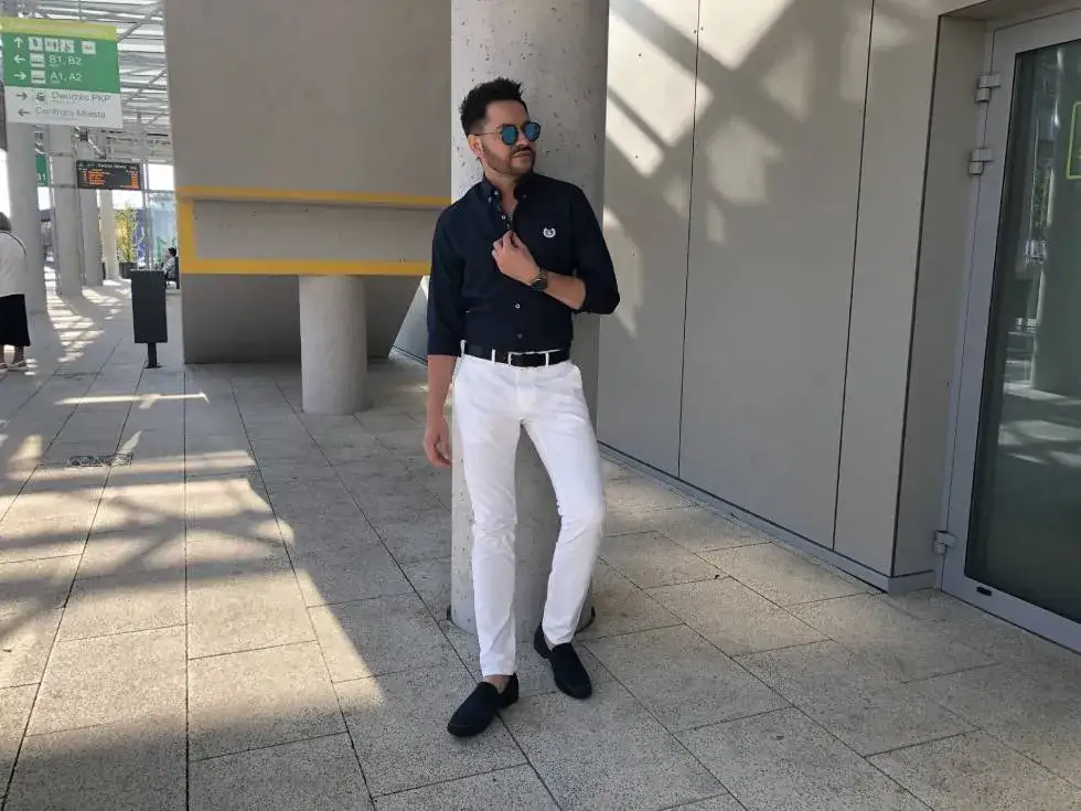 Jakie buty do białych spodni męskich - kompletny poradnik stylizacji