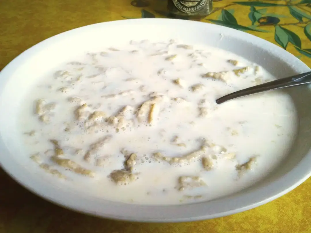 Zupy mleczne dla diabetyków: Jak jeść smacznie i bezpiecznie?