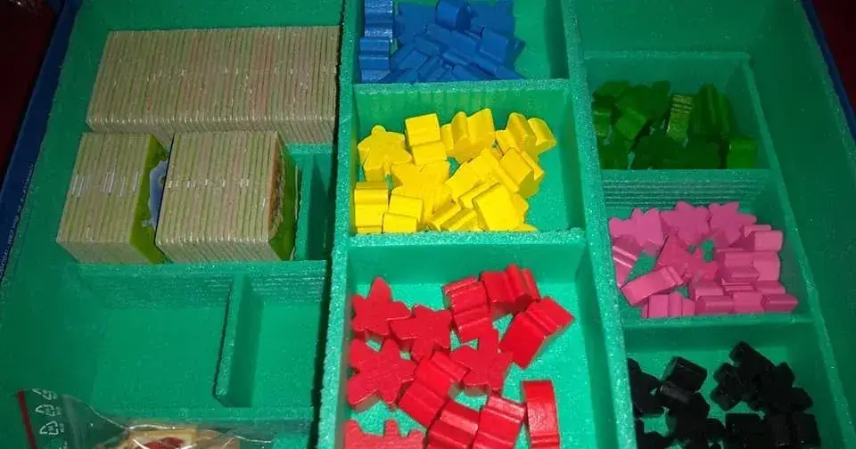 Jak zrobić insert do gry - proste kroki i cenne wskazówki